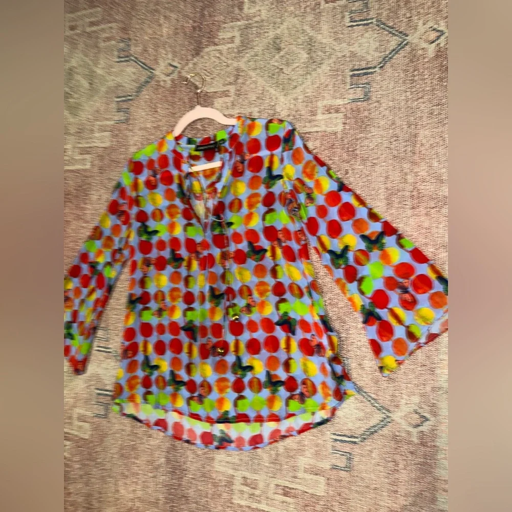 APNY polka dot butterfly 3/4 bell sleeve v neck vibrant flowy top XS